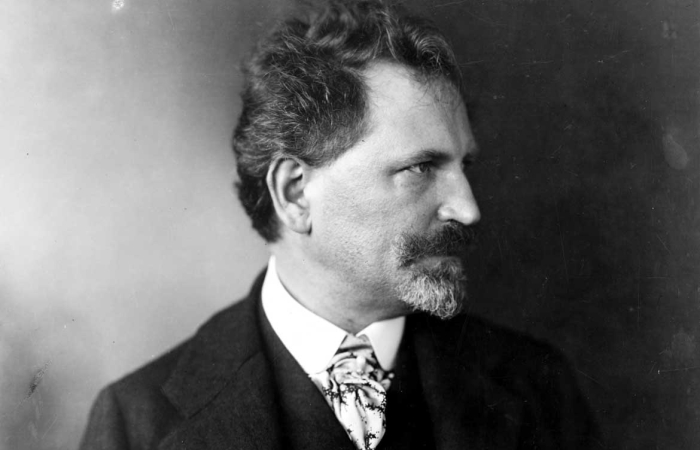 Альфонс Муха